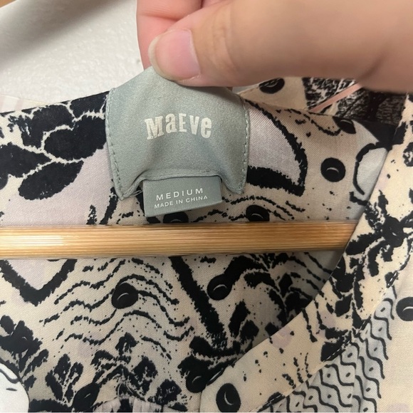 Maeve Anthropologie black white cream mixed print popover blouse size medium - Picture 5 of 7